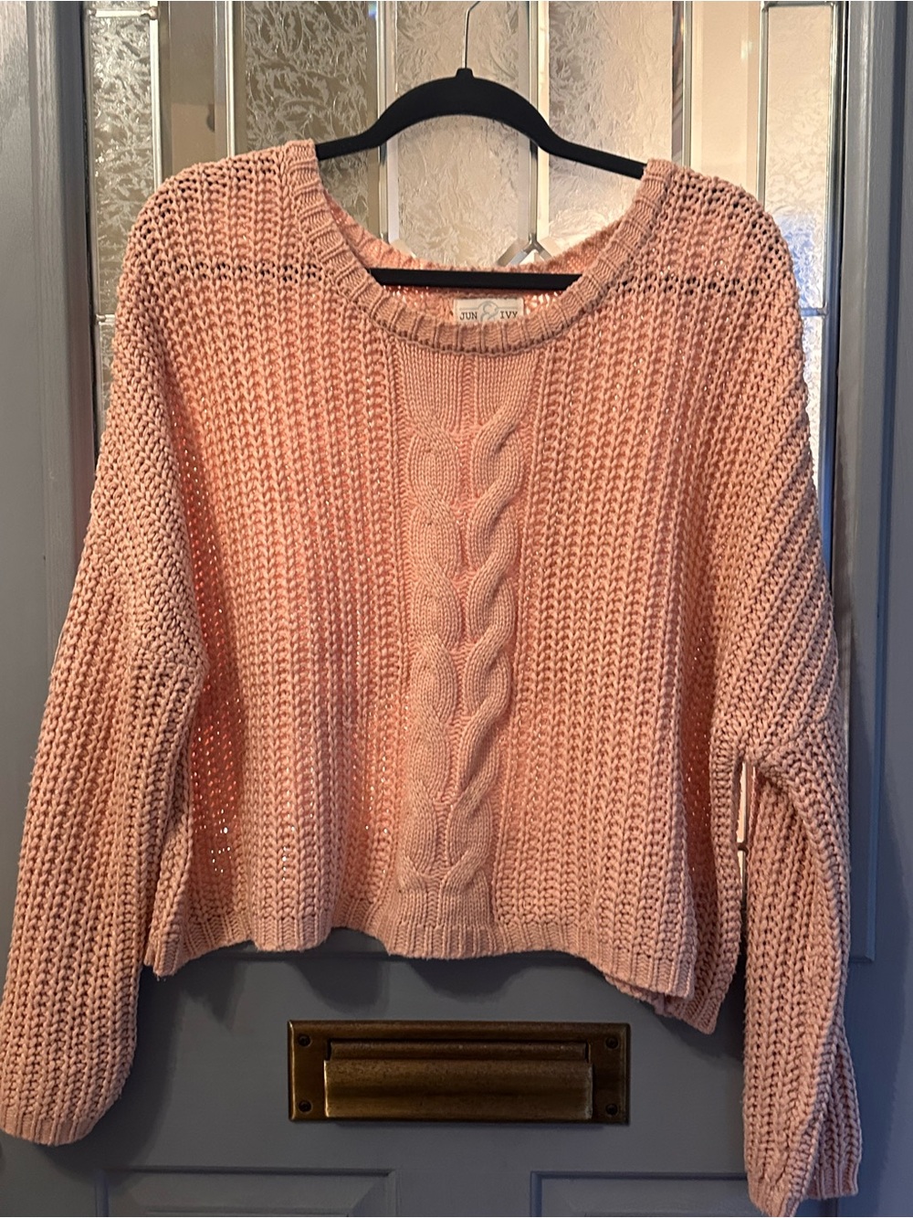 Cropped Cable-Knit Crewneck Sweater in Soft Pink